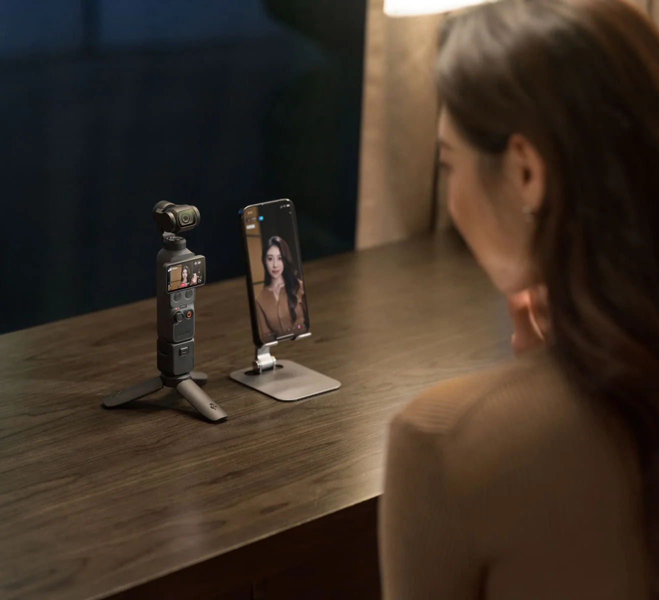 DJI Osmo Pocket 4 ekran OLED i sterowanie